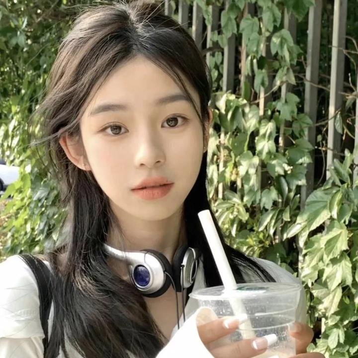 台风圈里的女人